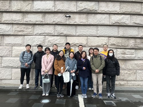 自然博物馆开展引导志愿服务1