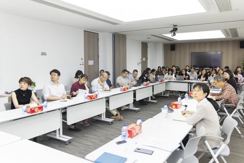 0527党总支围绕学习贯彻《中国共产党纪律处分条例》召开理论学习中心组扩大会议暨专题纪律党课1