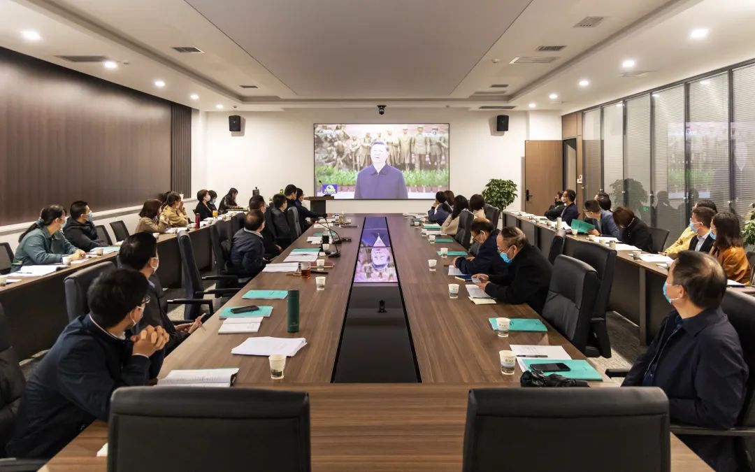 學習二十大！高新學院召開黨委中心組（擴大）學習會議