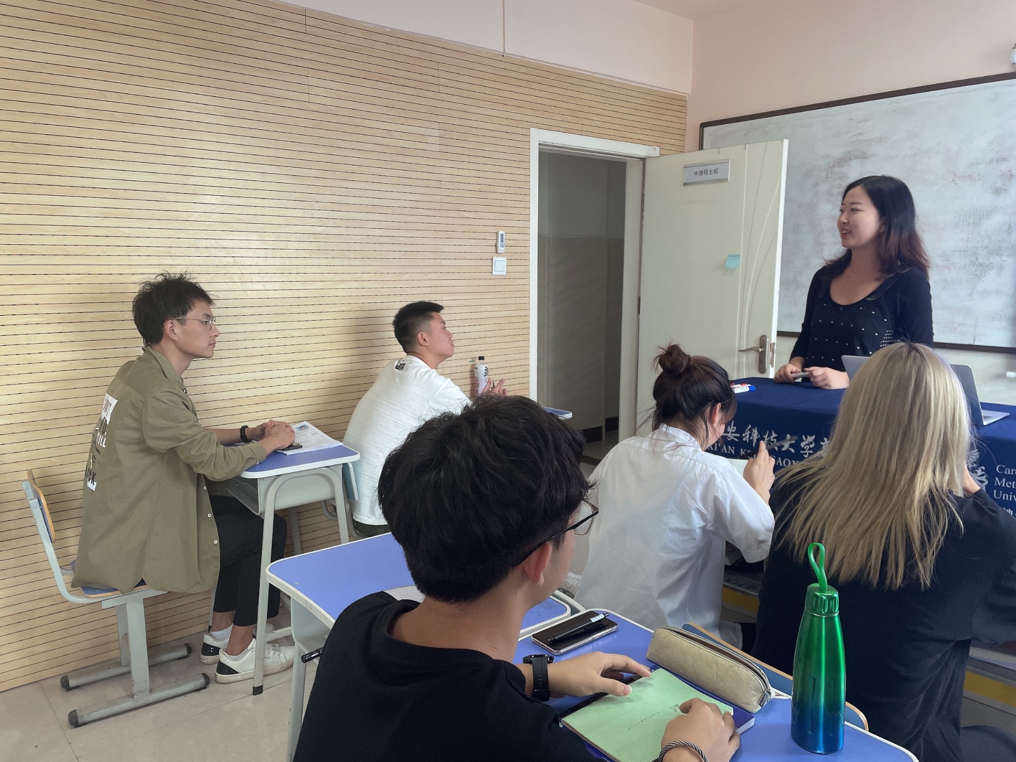 【師生交流】每月開展導(dǎo)師學(xué)生見面會(huì) 明確學(xué)習(xí)目標(biāo)