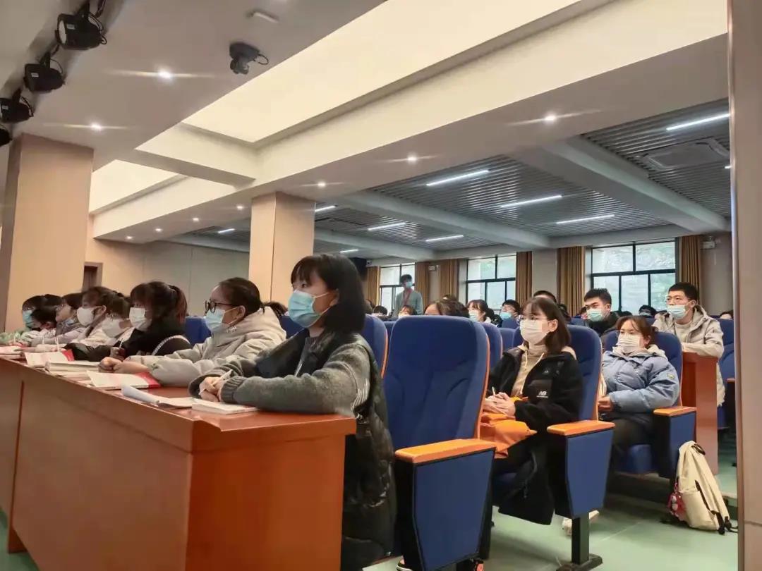 黨校工作|積極分子培訓(xùn)課：黨的光輝歷程