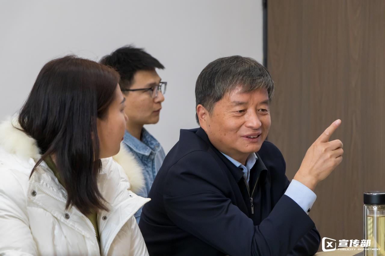學(xué)院團(tuán)委組織團(tuán)干順利開(kāi)展政治理論學(xué)習(xí)會(huì)