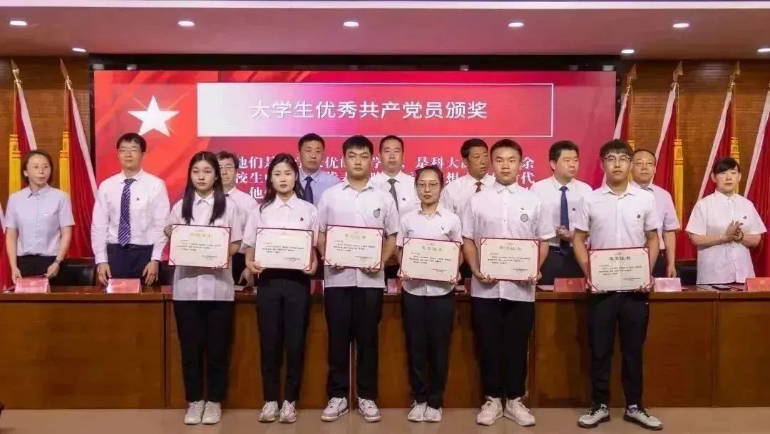 科創(chuàng)達人吳國星，帥！