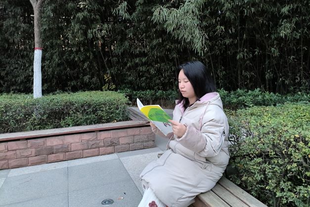 樹立優(yōu)良學(xué)風(fēng) 不負(fù)青春韶華