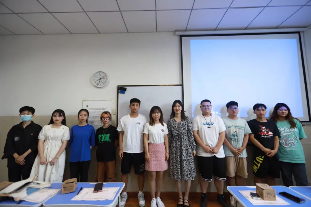 國際教育與人文學(xué)院舉辦第十一屆田徑運(yùn)動(dòng)會(huì)表彰大會(huì)