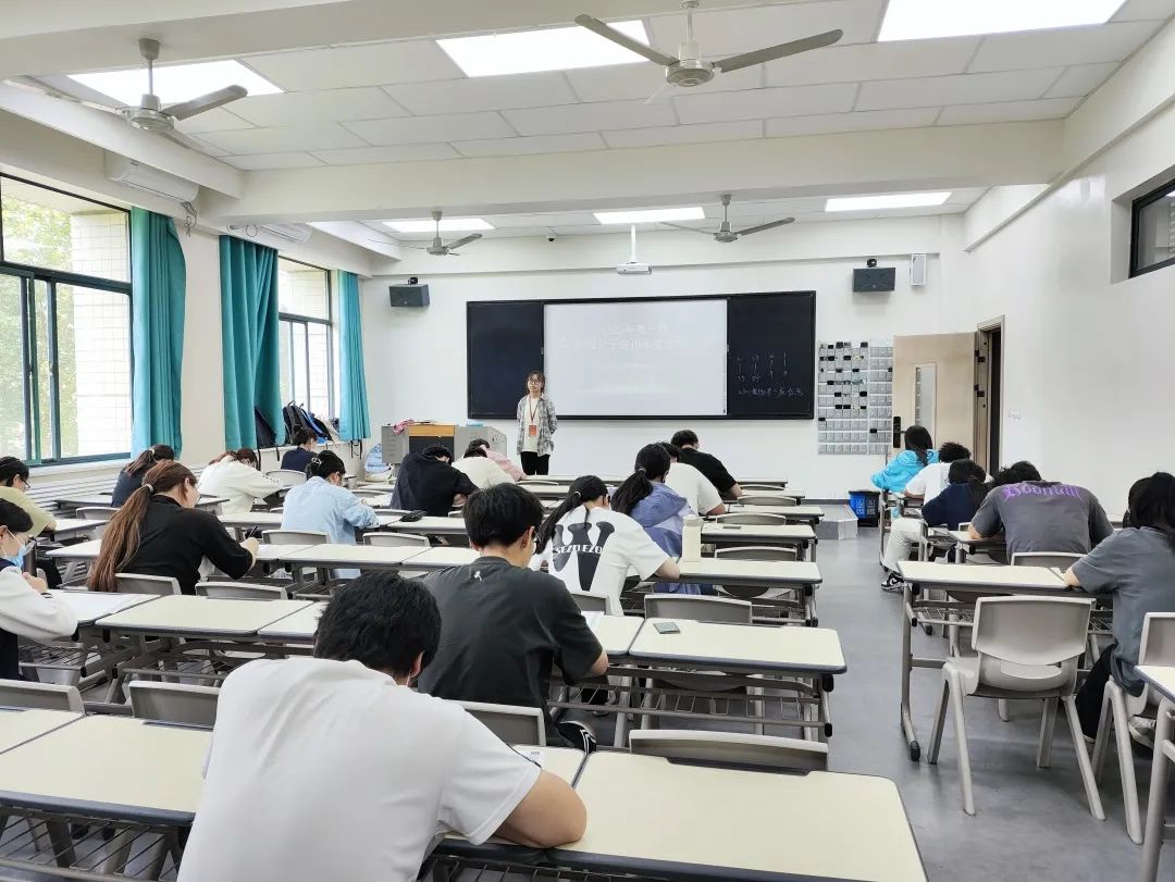 西安科技大學高新學院委員會黨校2023年第一期積極分子考試圓滿結束