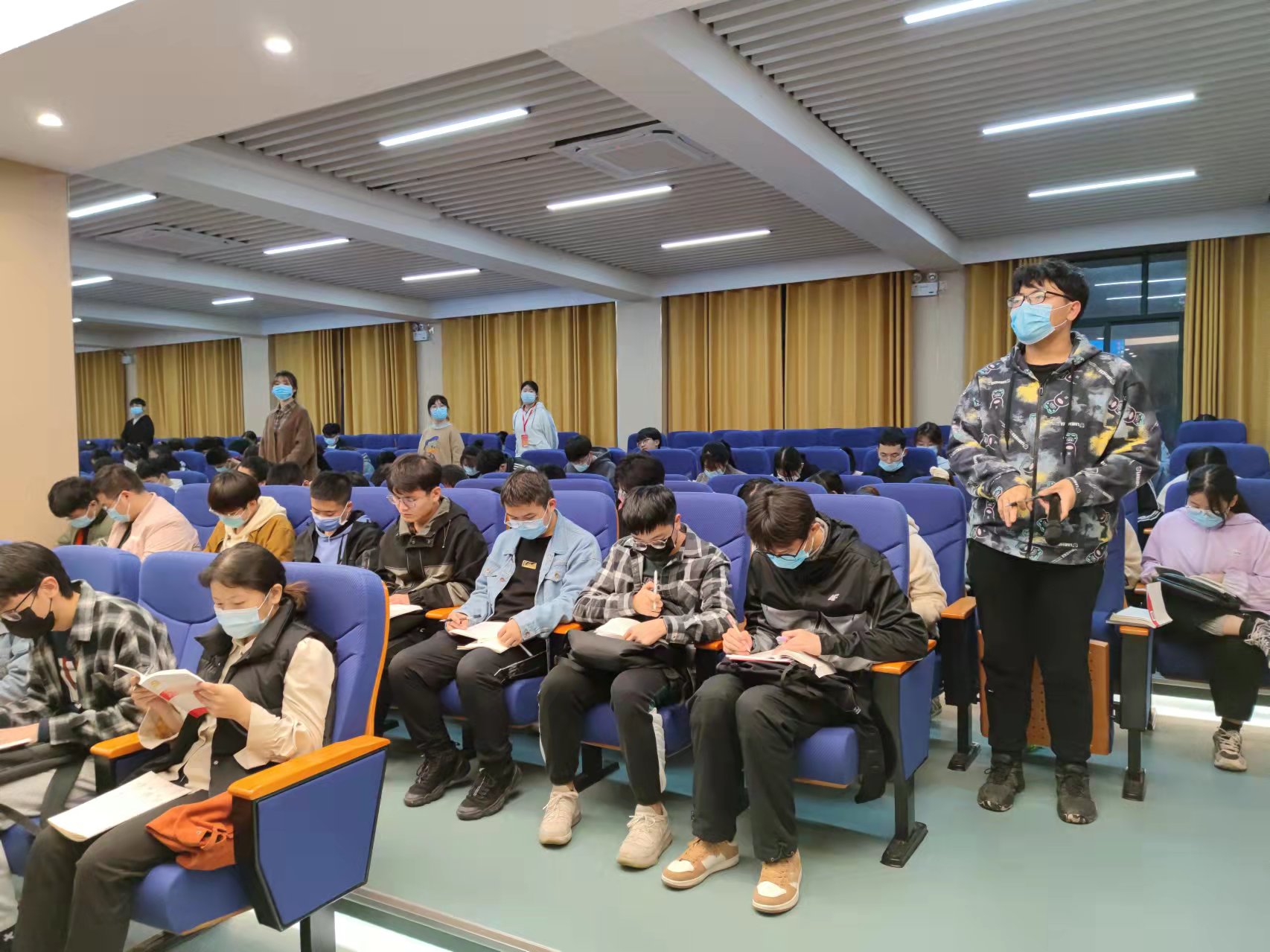 黨校工作 | 積極分子第五課：視頻教學課《黨課開講啦》