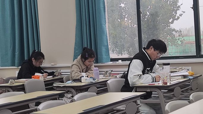 攻堅(jiān)克難 拼搏進(jìn)??！高新學(xué)子積極投入線上學(xué)習(xí)
