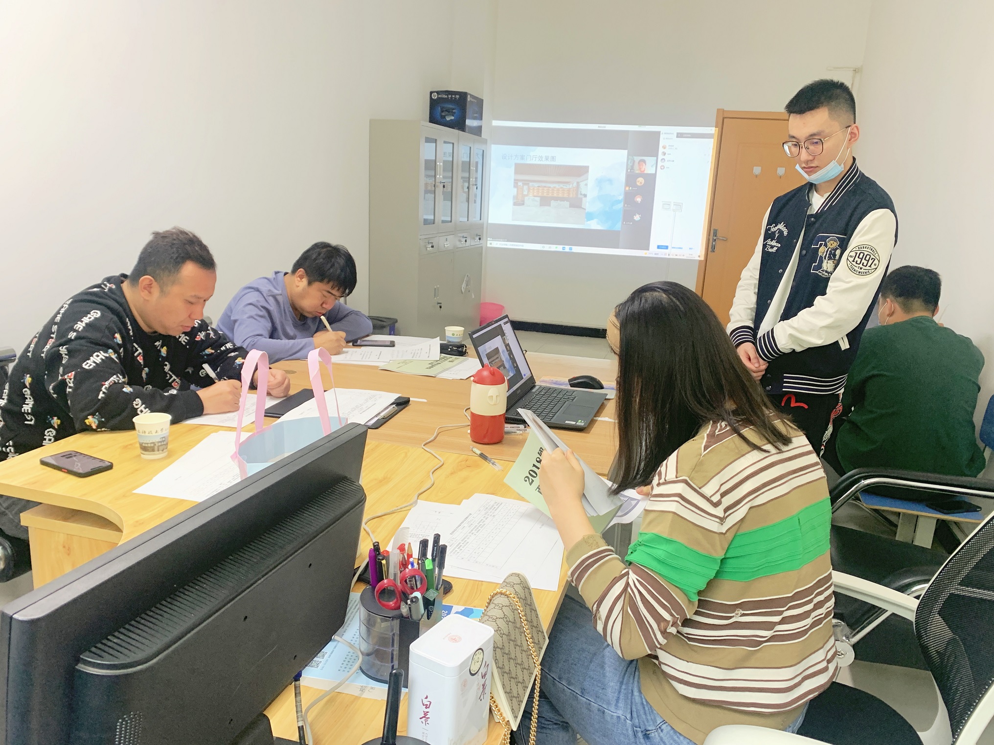 【工作聚焦】新傳媒學(xué)院2022屆藝術(shù)系本科畢業(yè)答辯順利舉行