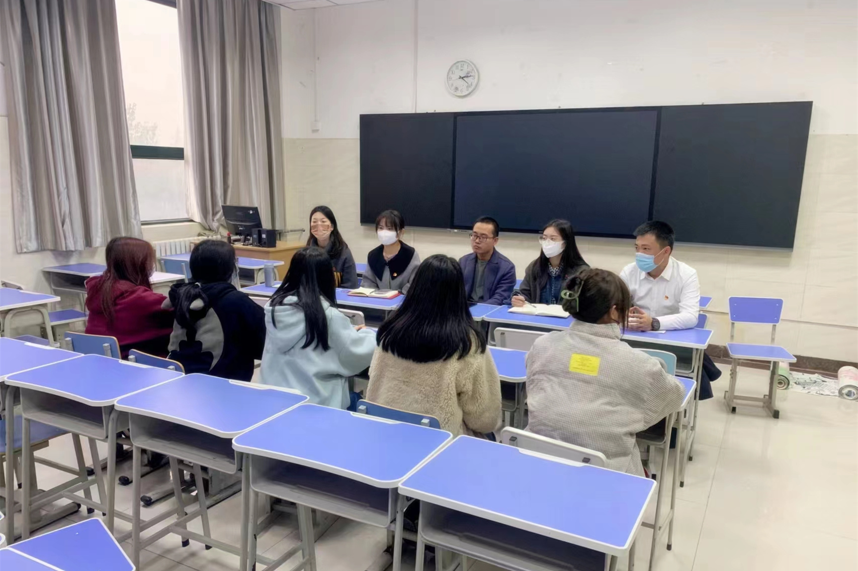 不忘初心 砥礪奮進(jìn)！國際教育與人文學(xué)院團(tuán)委召開積極分子推優(yōu)座談會