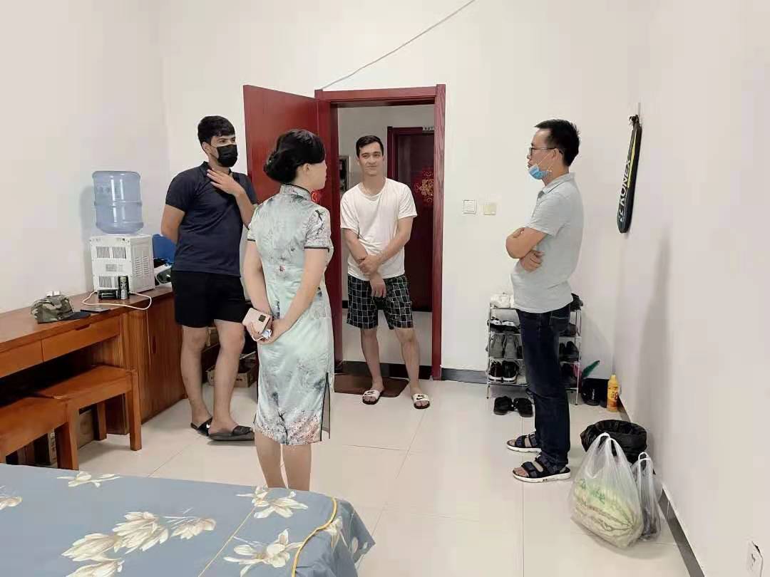【國際教育與人文學(xué)院】開展暑期留學(xué)生公寓安全檢查及慰問工作