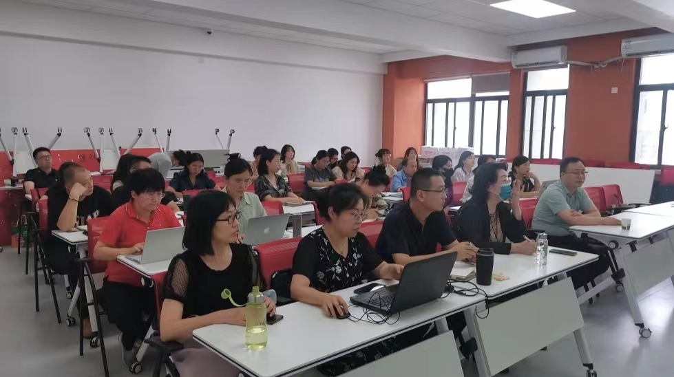 經(jīng)濟與管理學院：“智鼎杯”首屆行業(yè)調(diào)研大賽啟動儀式暨賽事培訓會圓滿舉行