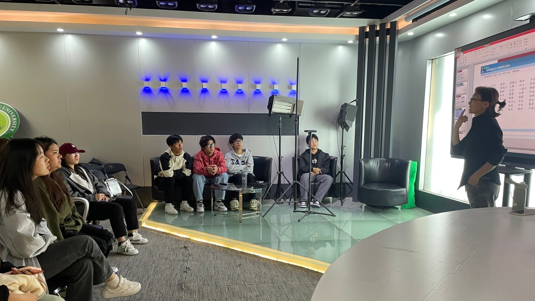 新傳媒與藝術(shù)學院開展題為“普通話水平測試”的專題講座