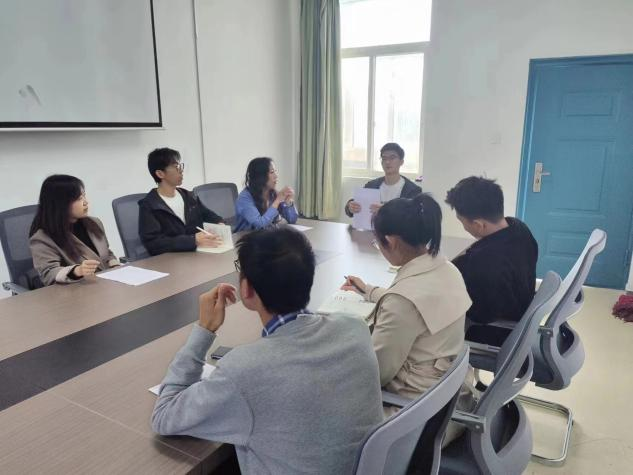 城市建設(shè)學(xué)院開展“高校輔導(dǎo)員“三步走”征兵工作”主題學(xué)習(xí)會