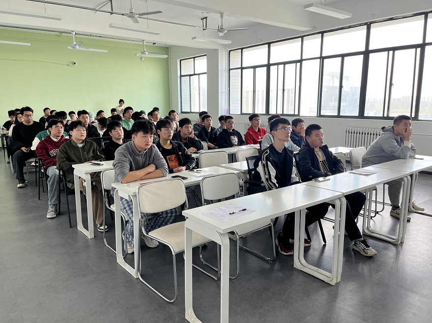 信息與科技工程學(xué)院特邀中能北氣校友返校舉辦校園招聘宣講會