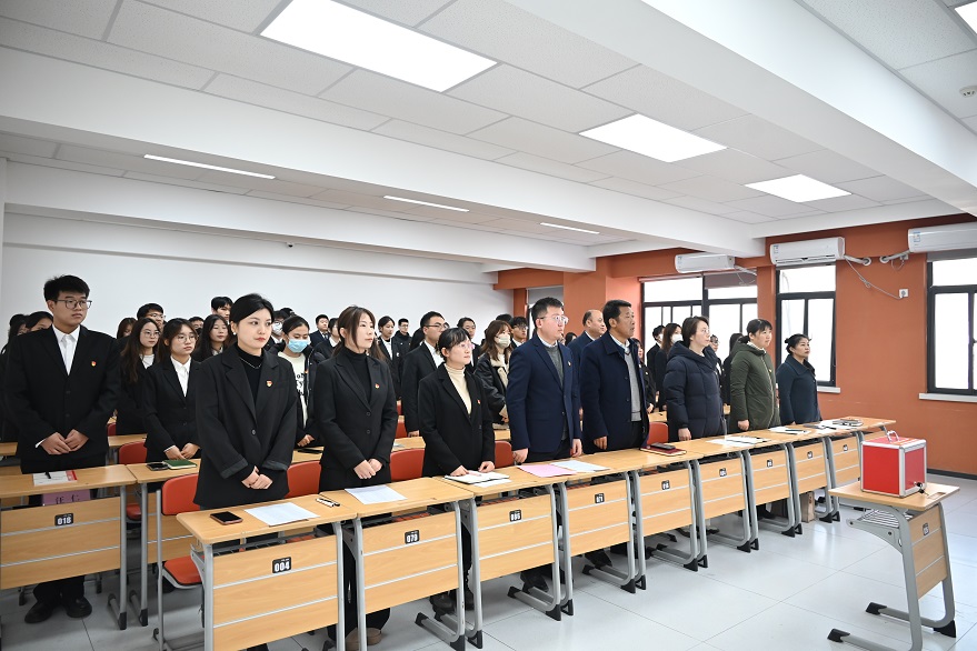 經(jīng)濟(jì)與管理學(xué)院黨總支委員會換屆選舉黨員大會順利召開