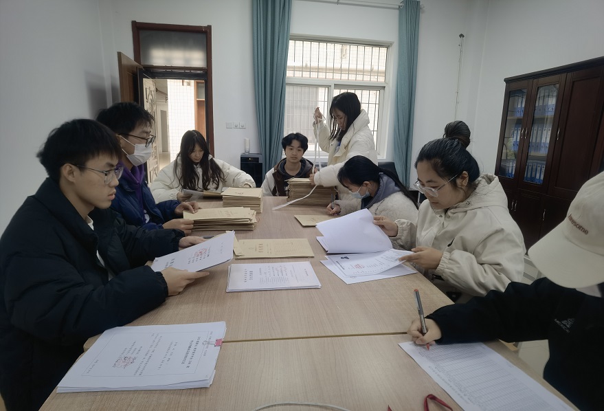 學(xué)院檔案館圓滿完成 2023級(jí)新生檔案材料移交歸檔工作