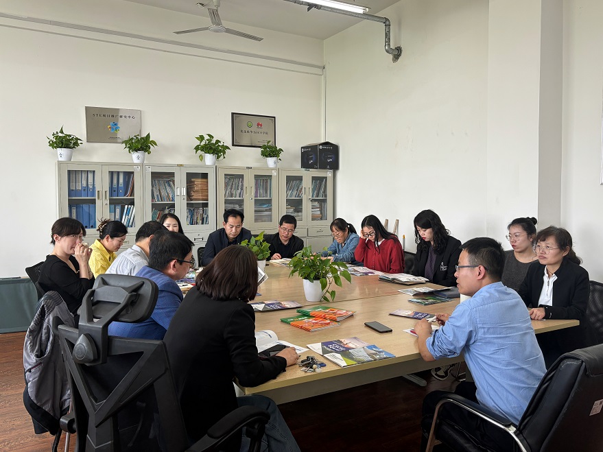 信息與科技工程學(xué)院招生就業(yè)辦公室召開國際項目專題培訓(xùn)會