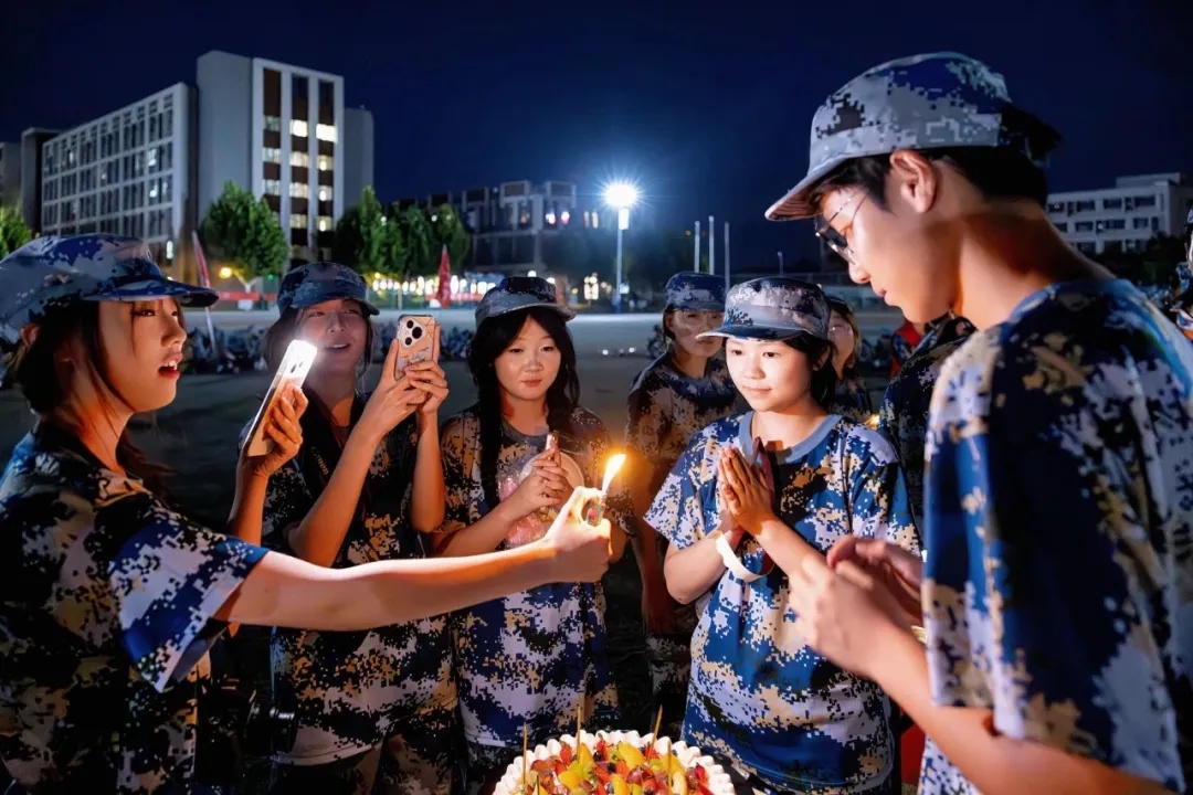 藏不住了！一鍵解鎖你的新學(xué)期人設(shè)