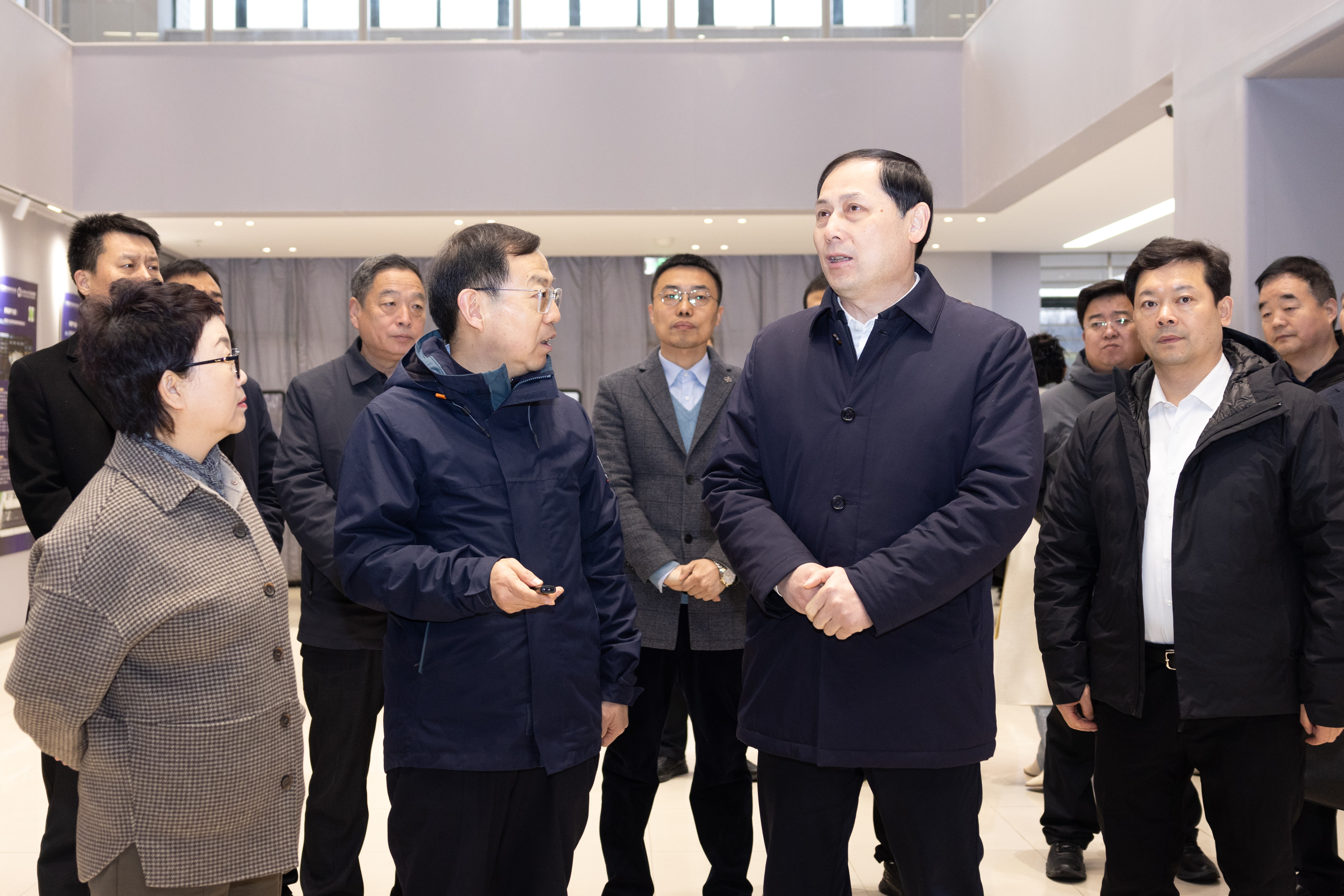 【華禹教育網(wǎng)】長安區(qū)委書記呂強(qiáng)調(diào)研西安科技大學(xué)高新學(xué)院科技園