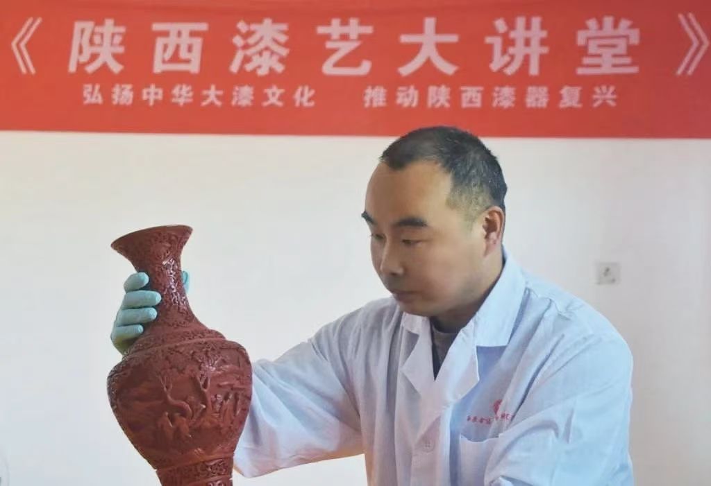 祝賀！我校教師李程獲"全國勞動模范"榮譽稱號！